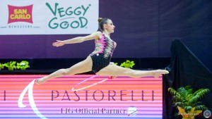 terranuova neri marzia un cerchio sfe05455a copia simone ferraro ph